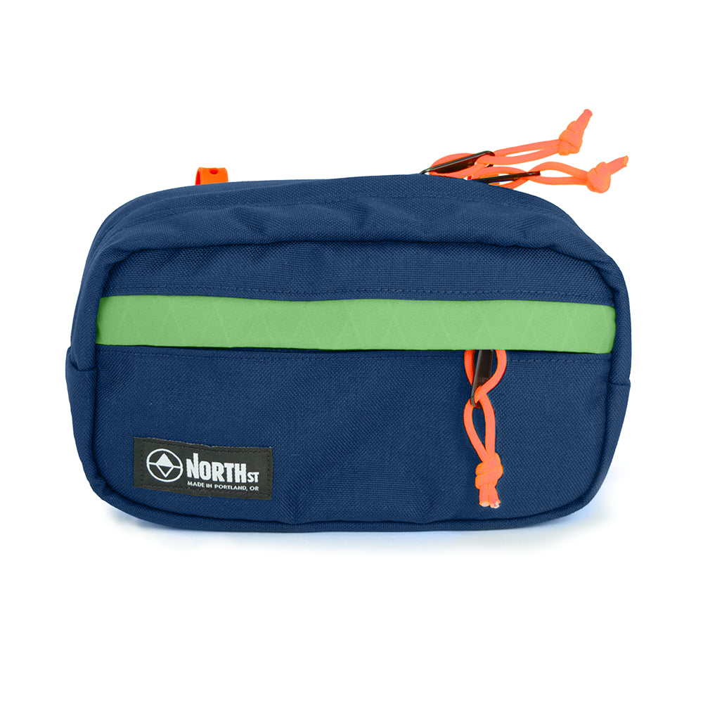 Front view of Pioneer 9 Handlebar Pack in Midnight and Green